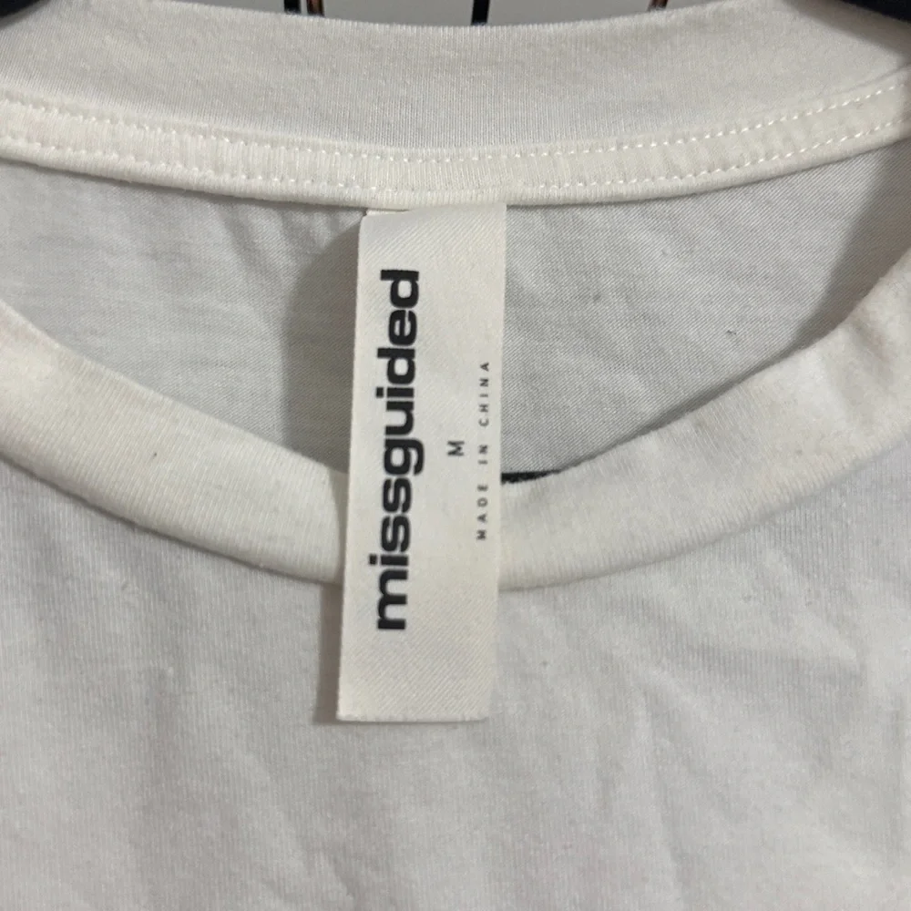 Missguided White Crop Top - Picture 2 of 4